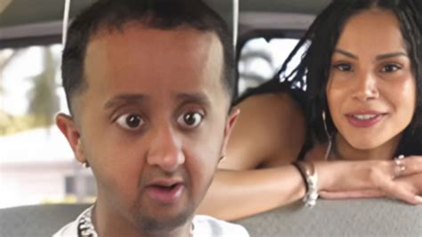 alien bus van video|Baby Alien goes viral for his reaction to Ari Alectra reveal in Fan。